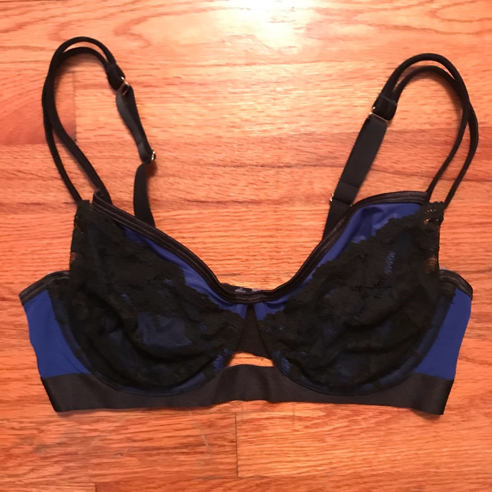 EUC Cacique Bra